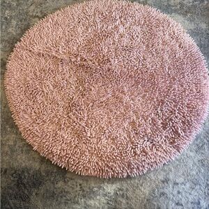 Round Pink Shaggy Bath Rug